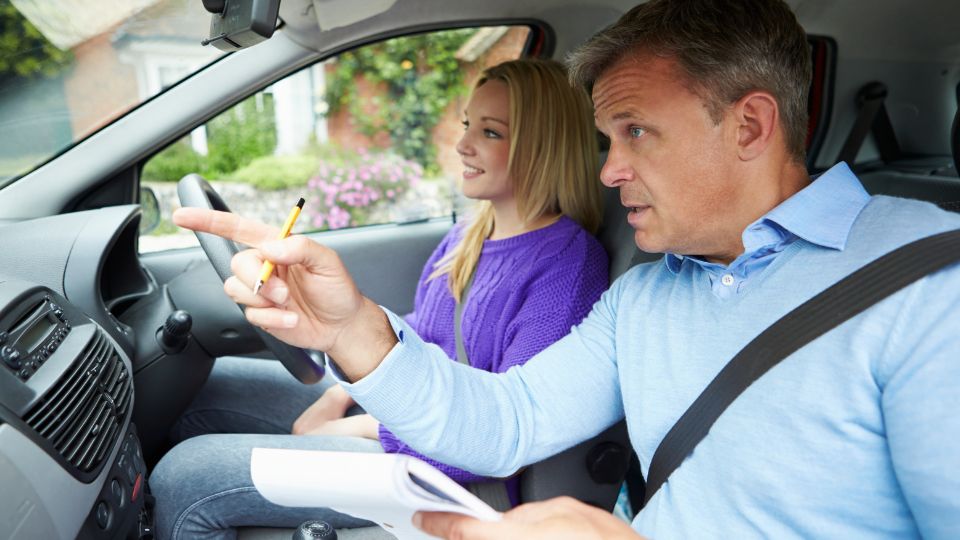 What To Wear For Your Driving Lesson | LTrent Driving School