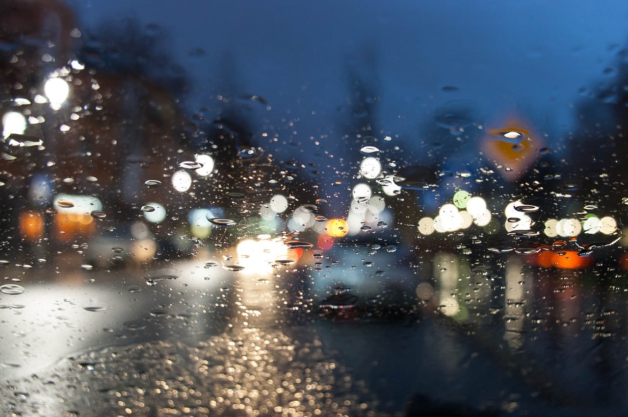 Our Tips For Driving Safely When Wet | LTrent Driving School NSW VIC