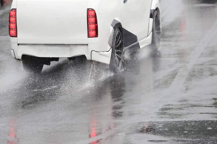 Stopping Distances Ltrent Driving