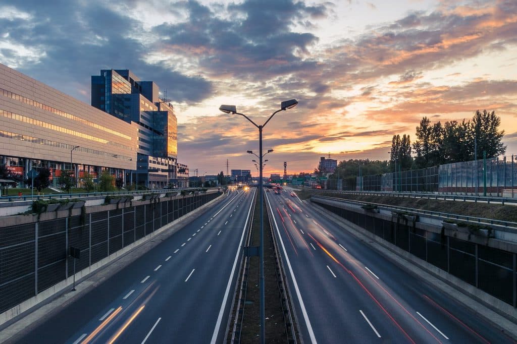 What Is The Safest Technique To Use When Entering A Freeway? | LTrent Driving School Blog