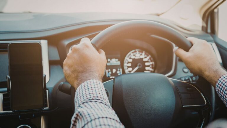 How To Control Your Steering And Speed When Driving - Ltrent Driving School